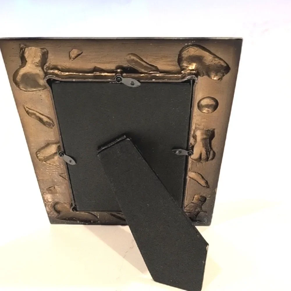 Pewter Tone Cat and Mouse Picture Photo Frame